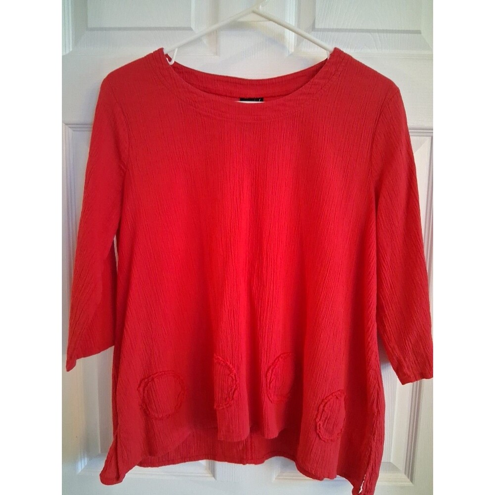 Focus. Textured Size Small, In Gorgeous Red Color.